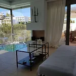 Rvg Rania House With Pool