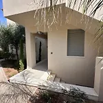 Rvg Rania House With Pool