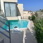 דירה Rvg Rania House With Pool פורטו הלי